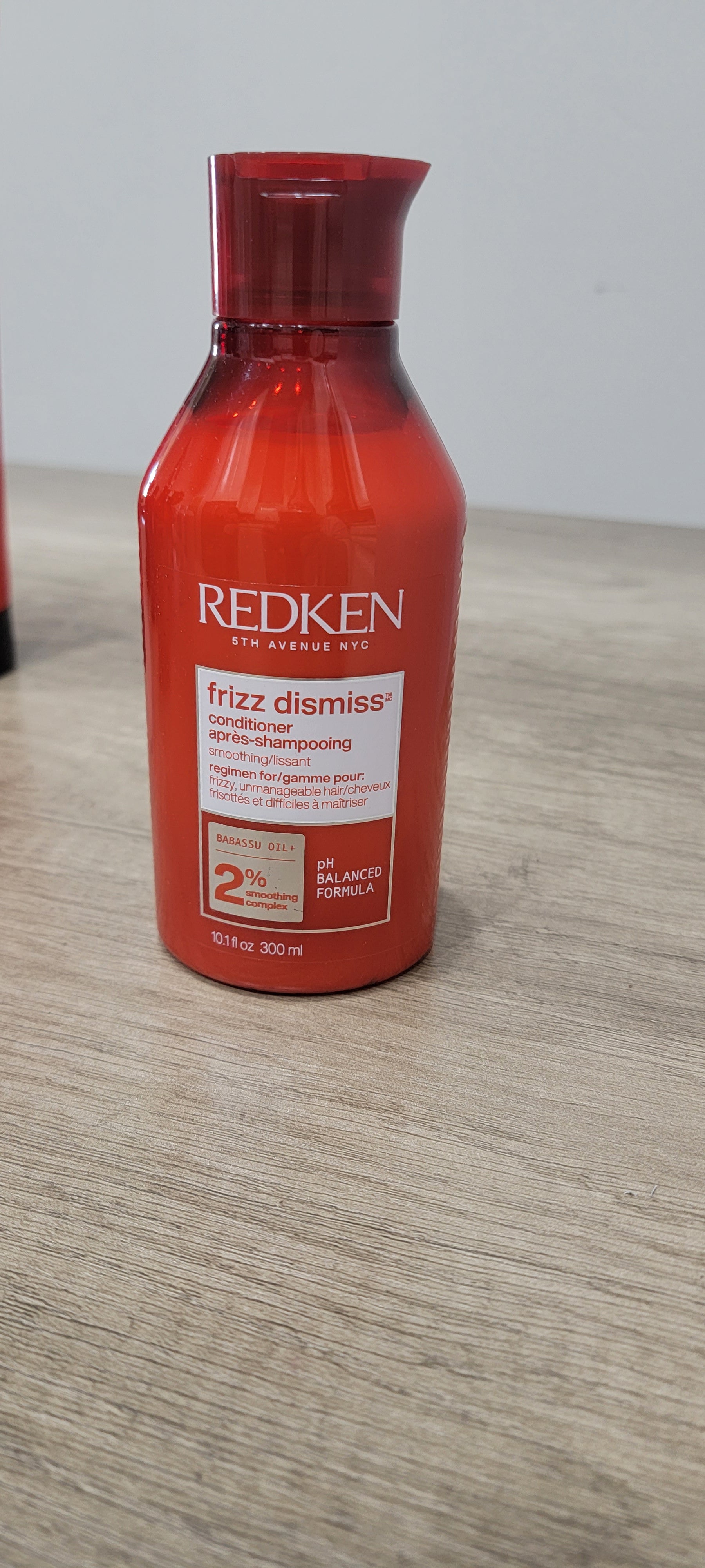 Frizz Dismiss