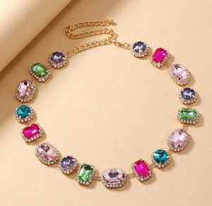 Vintage Like Gem Necklace