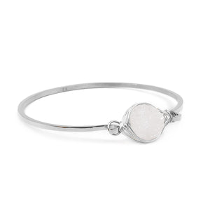 Kinsley Armelle SILVER PEARL BRACELET